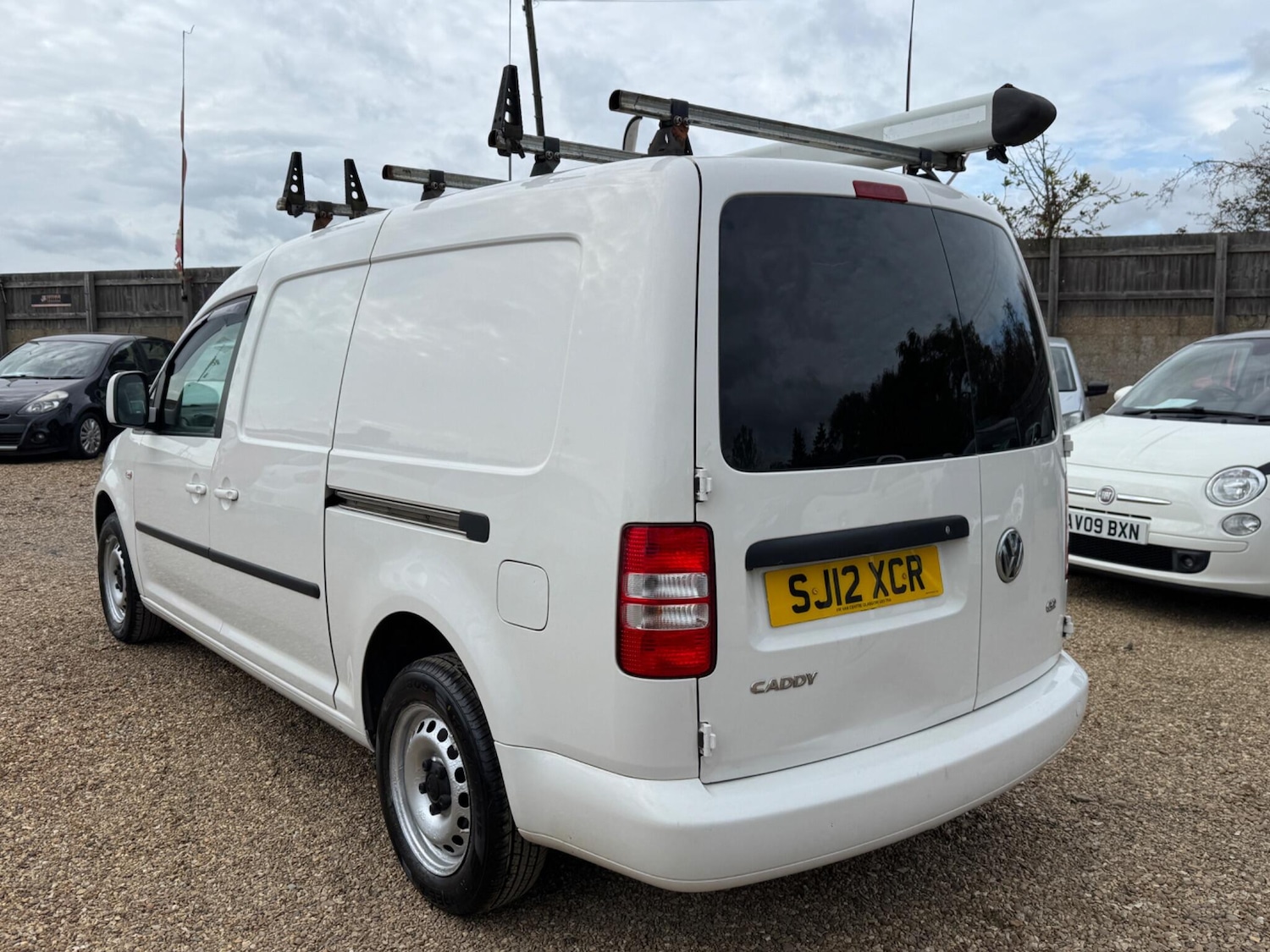 Used Volkswagen Caddy Maxi 2012 for sale - 76398956: Photo 11