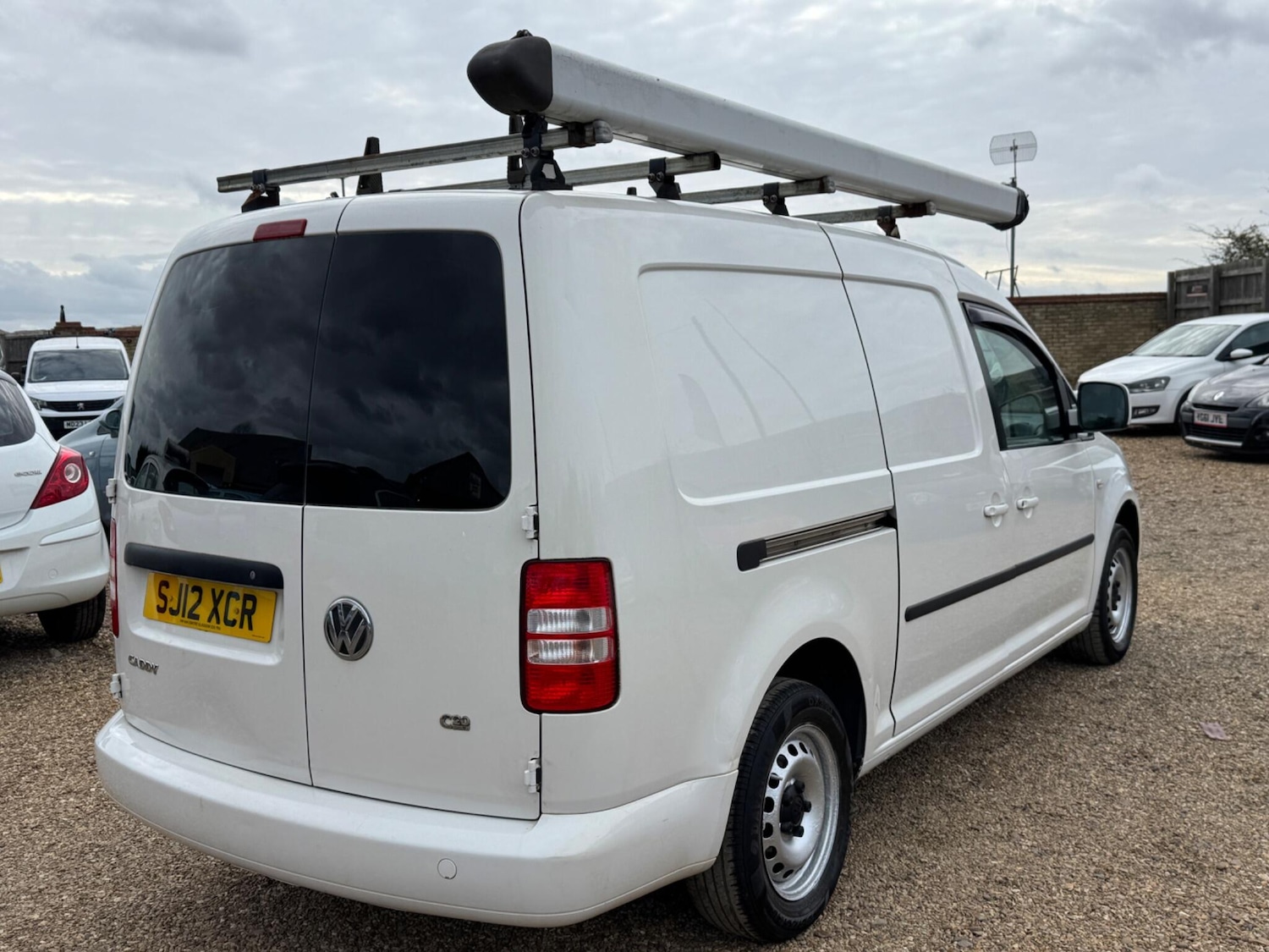 Used Volkswagen Caddy Maxi 2012 for sale - 76398956: Photo 19