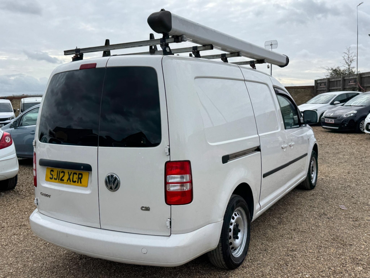 Used Volkswagen Caddy Maxi 2012 for sale - 76398956: Photo 9