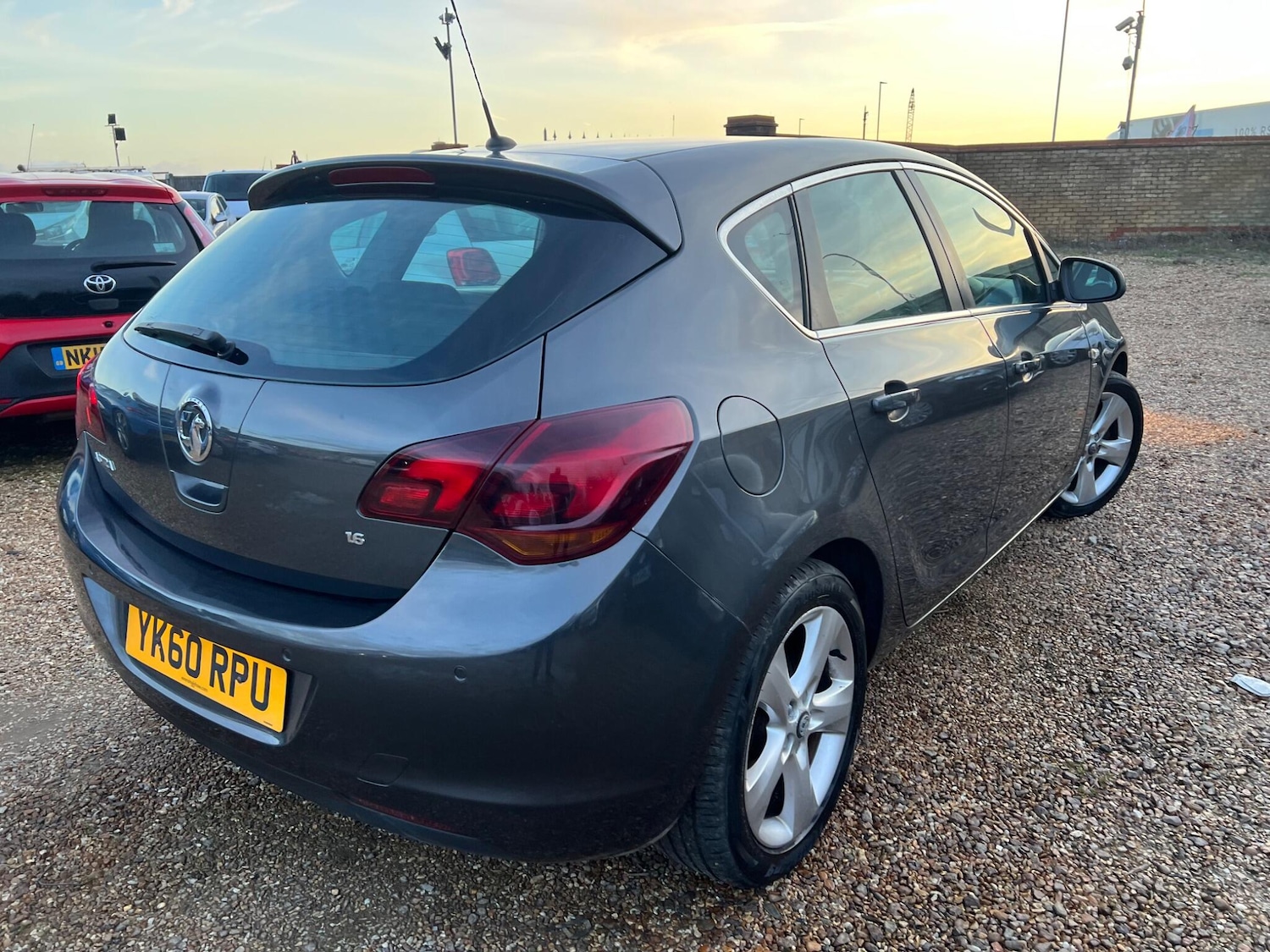 Used Vauxhall Astra 2010 for sale - 77925212: Photo 3