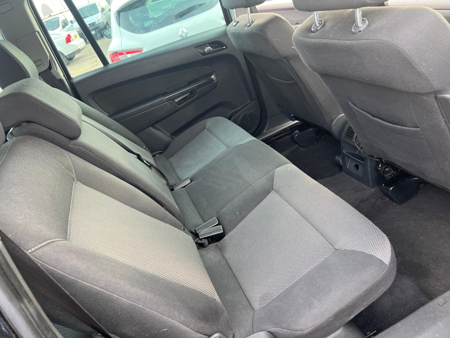 Used Vauxhall Zafira for sale - 77898570: Photo 28