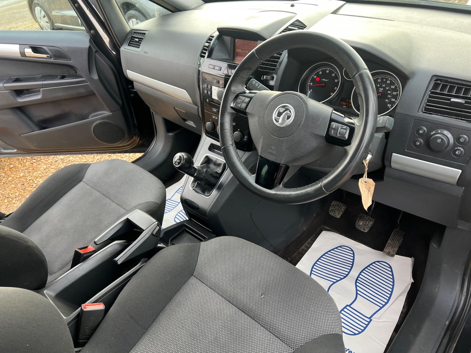 Used Vauxhall Zafira for sale - 77898570: Photo 29