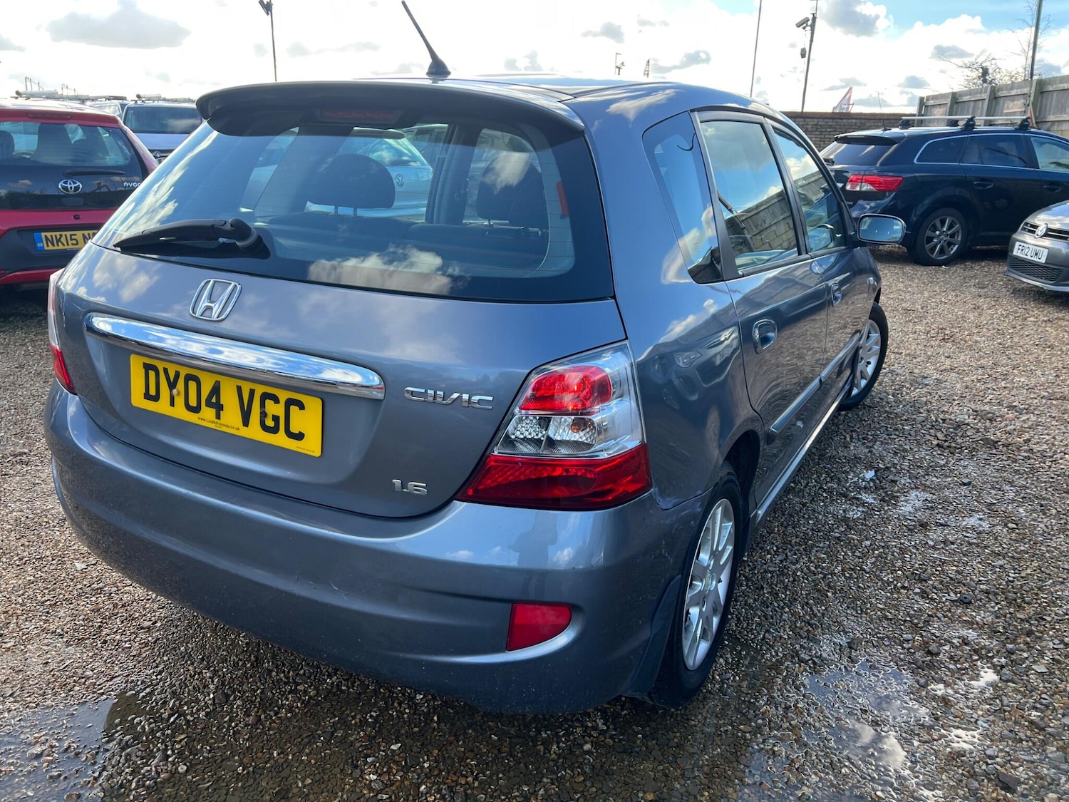 Used Honda Civic 2004 for sale - 77559316: Photo 10