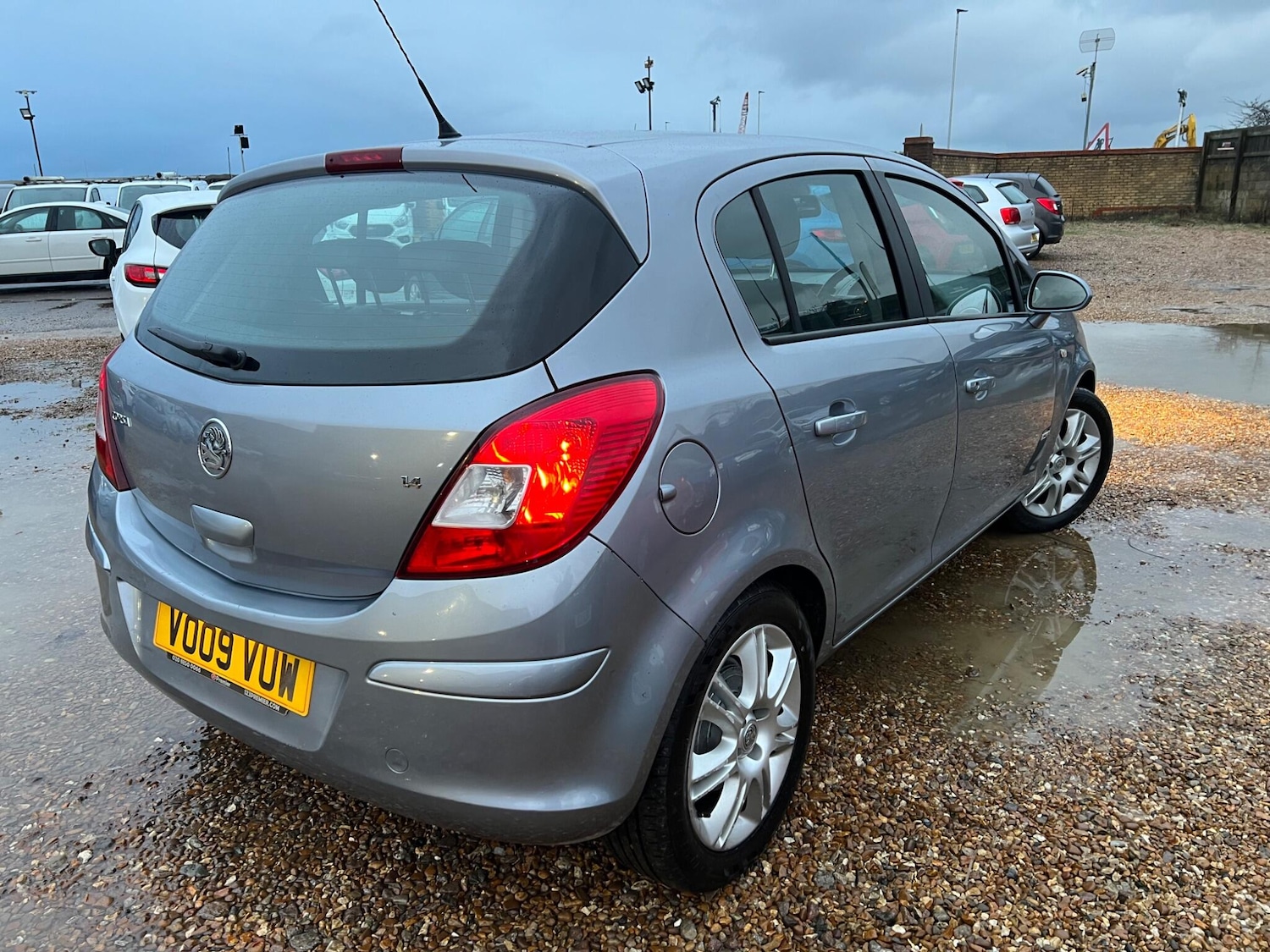 Used Vauxhall Corsa 2009 for sale - 77925855: Photo 3