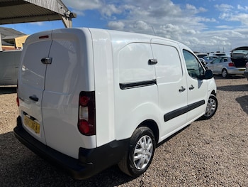 Used Peugeot Partner 2017 for sale - 78675992: Photo