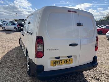 Used Peugeot Partner 2017 for sale - 78675992: Photo