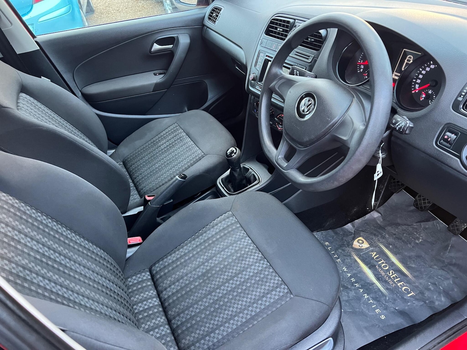 Used Volkswagen Polo 2014 for sale - 76715352: Photo 22