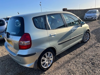 Used Honda Jazz 2007 for sale - 77958270: Photo