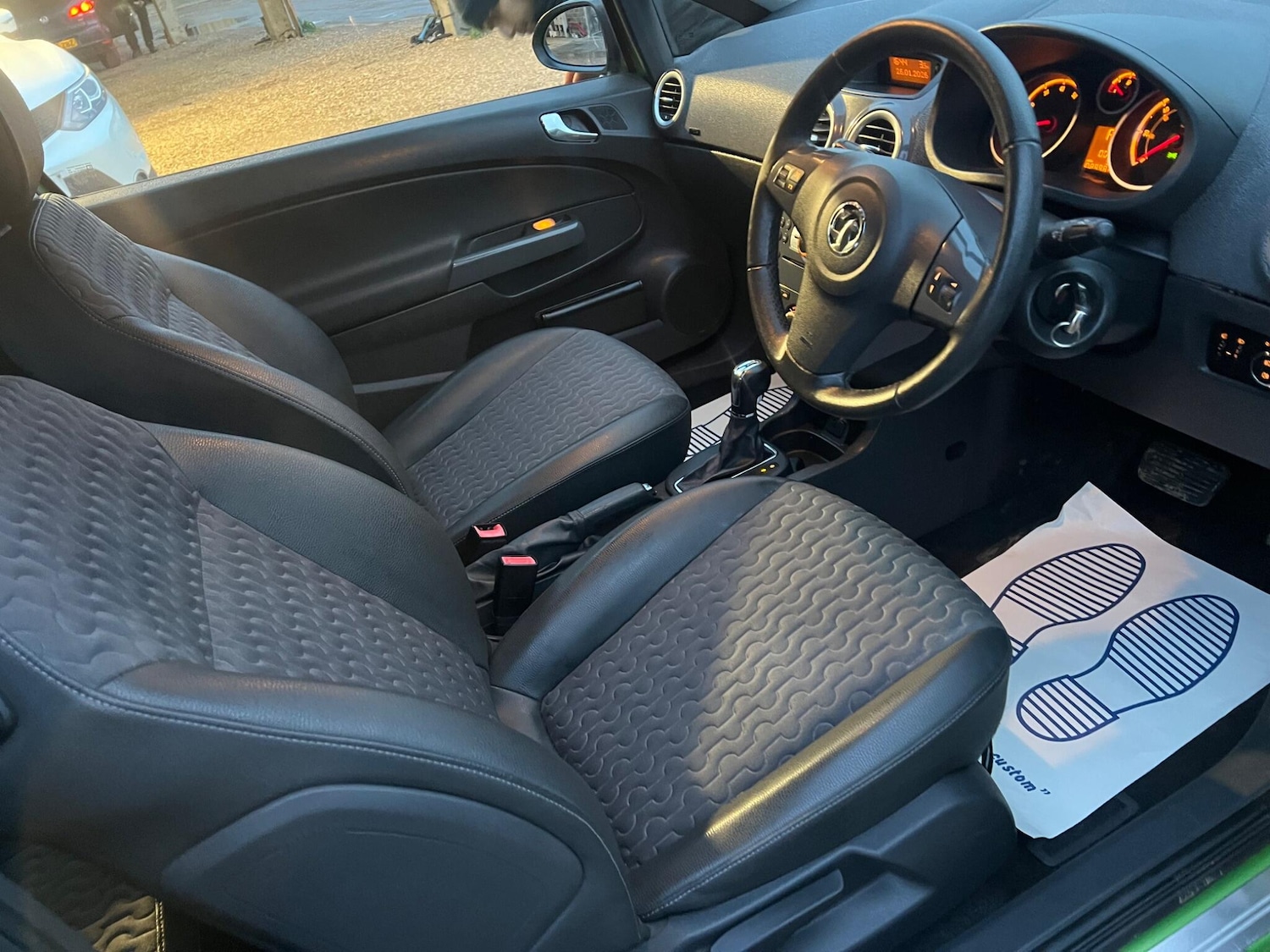 Used Vauxhall Corsa 2011 for sale - 77331691: Photo 26