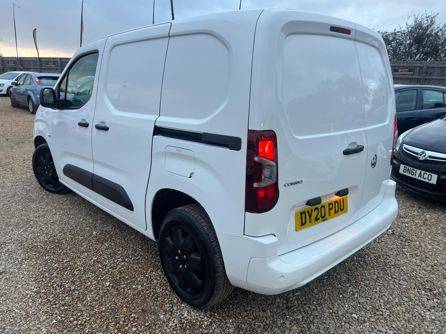 Used Vauxhall Combo 2020 for sale - 76742830: Photo 10