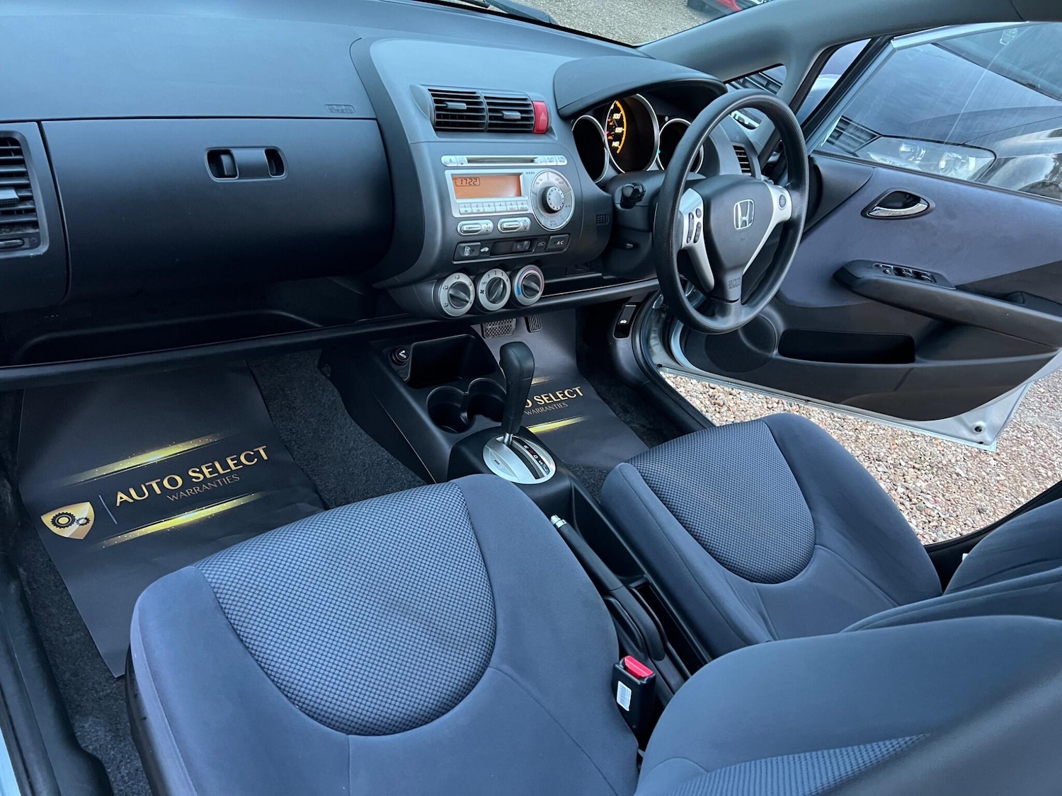 Used Honda Jazz 2006 for sale - 76499529: Photo 25