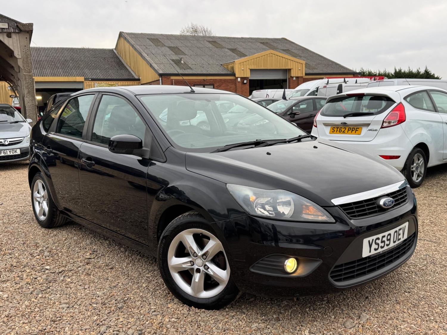 Used Ford Focus 2010 for sale - 76989943: Photo 6