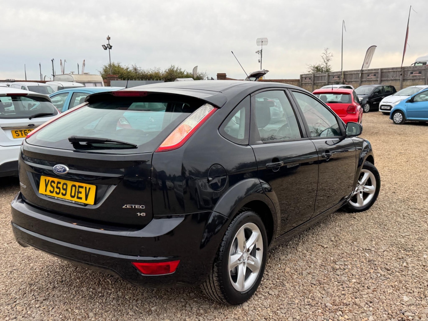 Used Ford Focus 2010 for sale - 76989943: Photo 9