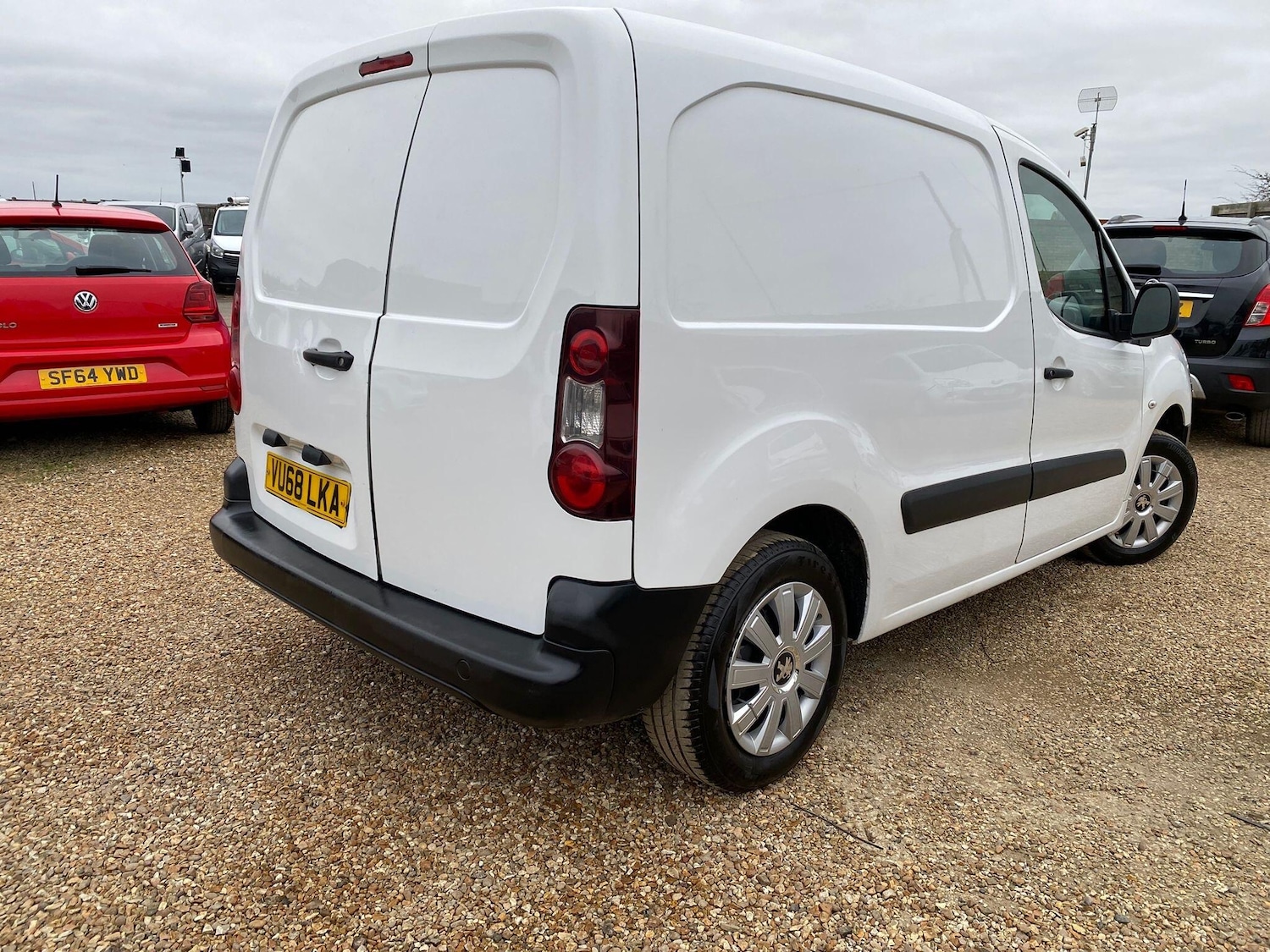 Used Peugeot Partner 2018 for sale - 77163452: Photo 12