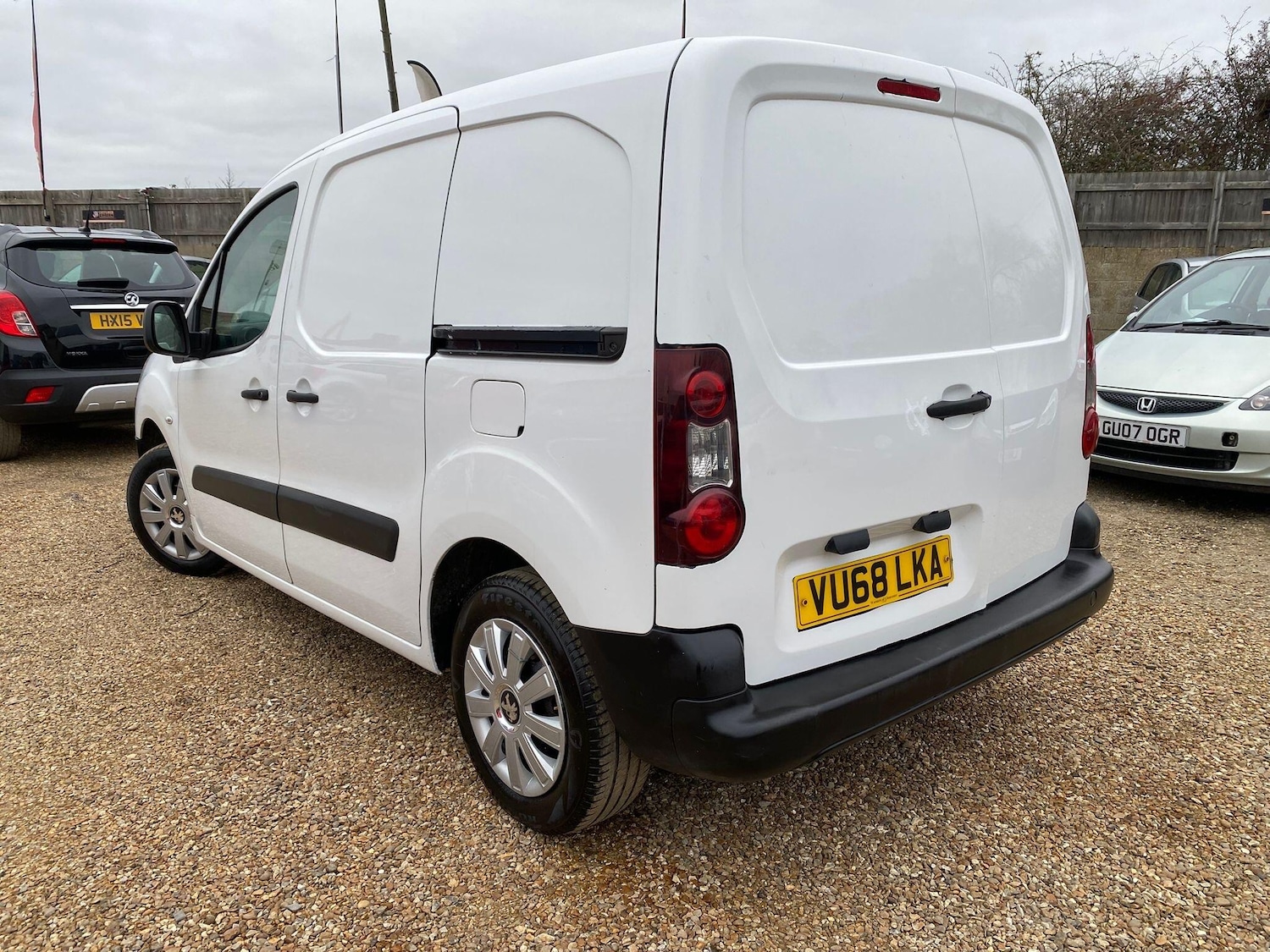 Used Peugeot Partner 2018 for sale - 77163452: Photo 8