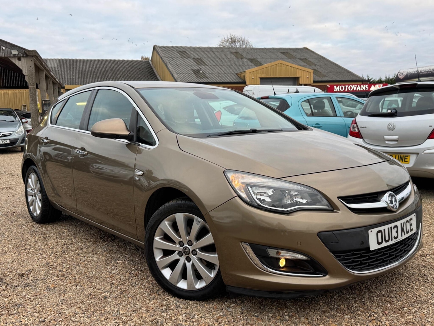 Used Vauxhall Astra 2013 for sale - 76388601: Photo 3