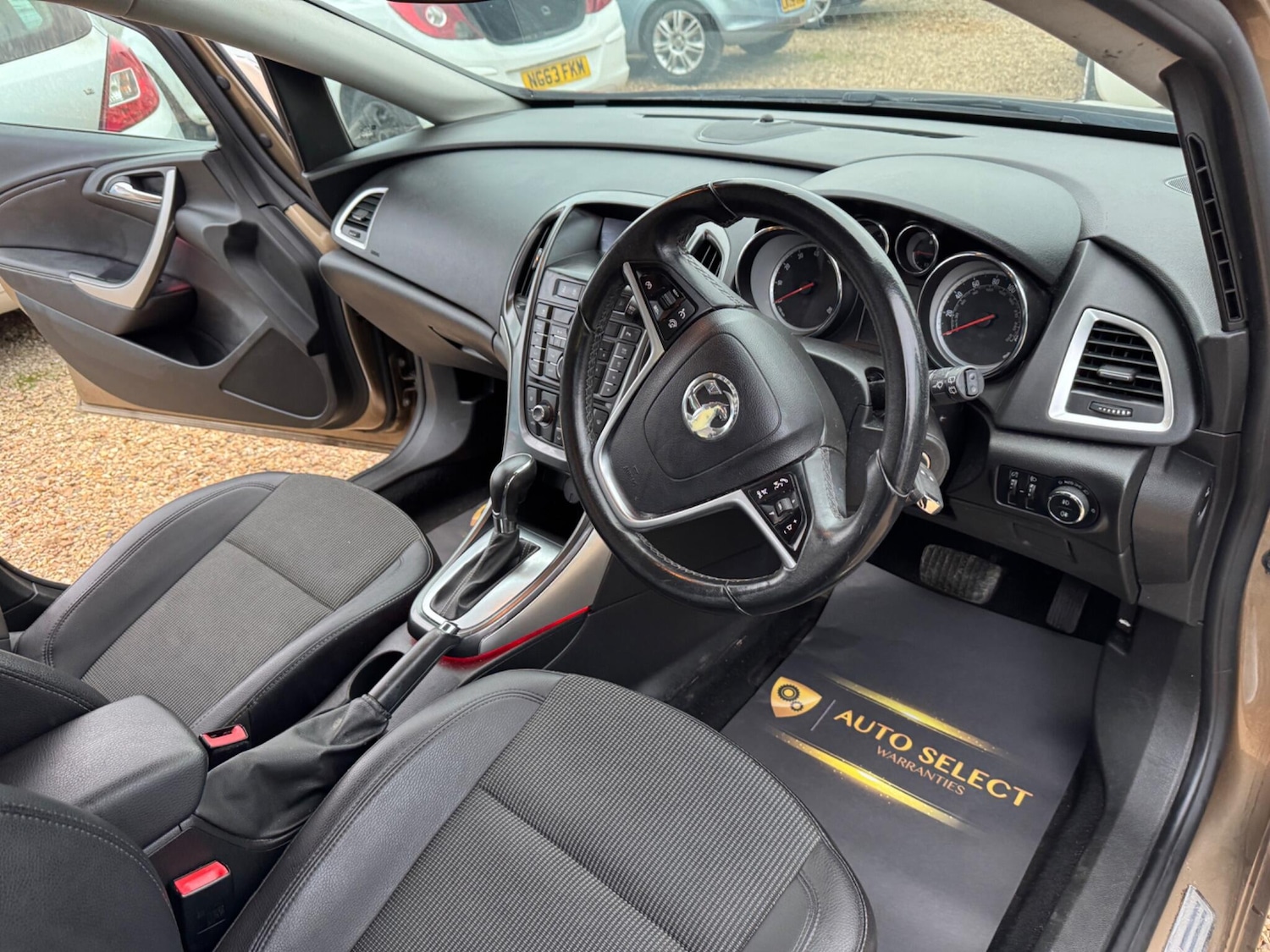 Used Vauxhall Astra 2013 for sale - 76388601: Photo 4