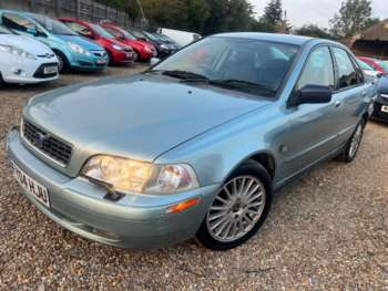 (04) - 2.0 S 4dr
