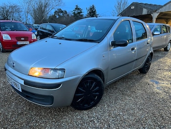 Used Fiat Punto 2002 for sale - 77559799: Photo