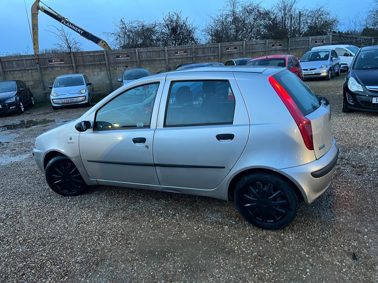 Used Fiat Punto 2002 for sale - 77559799: Photo 9
