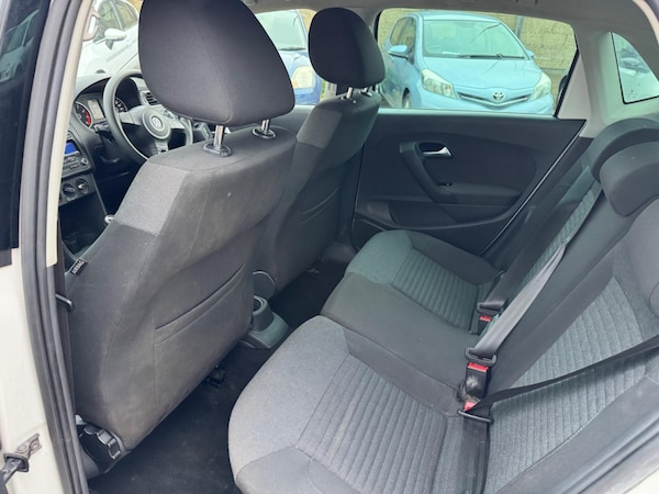 Used Volkswagen Polo 2011 for sale - 76270565: Photo 21
