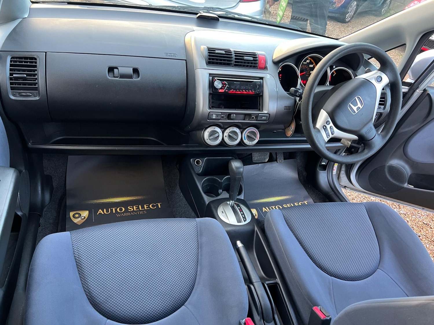 Used Honda Jazz 2005 for sale - 76521514: Photo 24