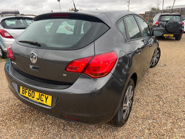 Used Vauxhall Astra 2010 for sale - 76259033: Photo 10