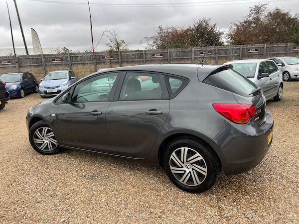Used Vauxhall Astra 2010 for sale - 76259033: Photo 11