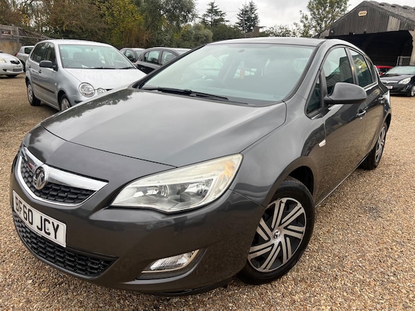 Used Vauxhall Astra 2010 for sale - 76259033: Photo 1