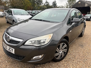 Used Vauxhall Astra 2010 for sale - 76259033: Photo