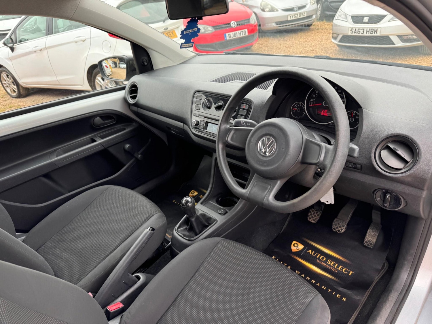 Used Volkswagen up! 2012 for sale - 77853700: Photo 4