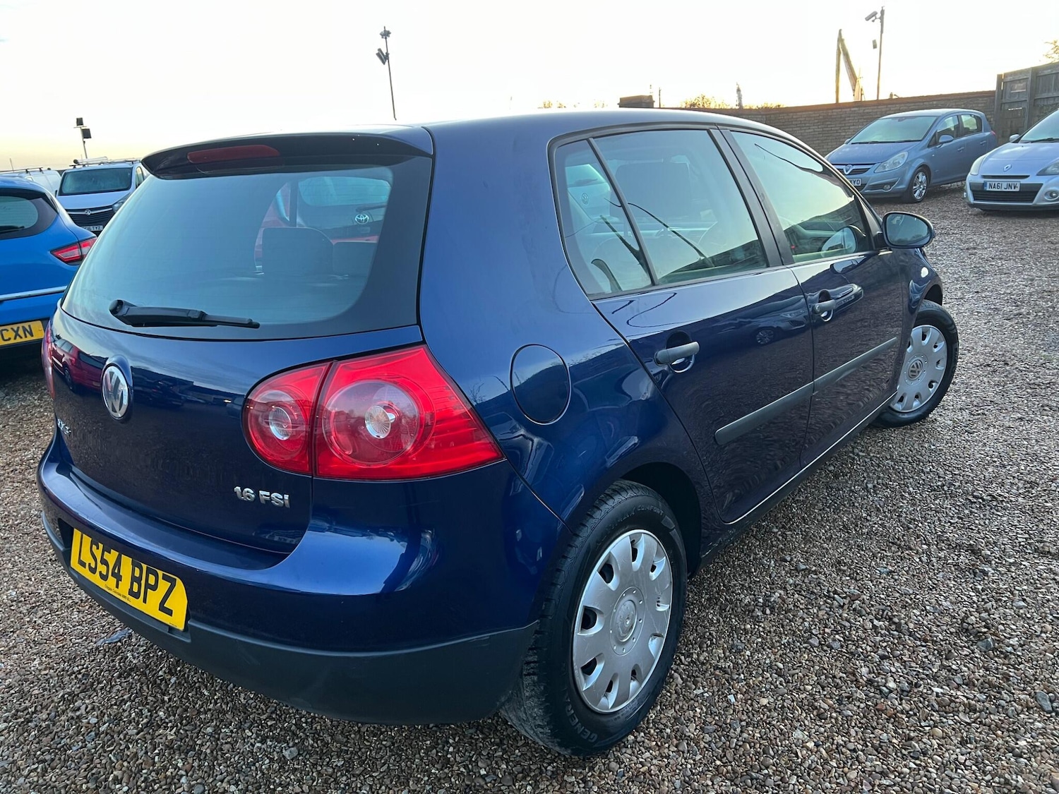 Used Volkswagen Golf 2004 for sale - 77101643: Photo 3