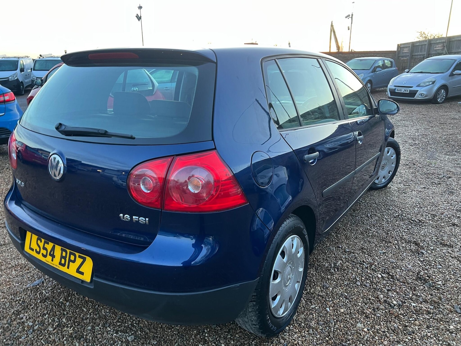 Used Volkswagen Golf 2004 for sale - 77101643: Photo 8