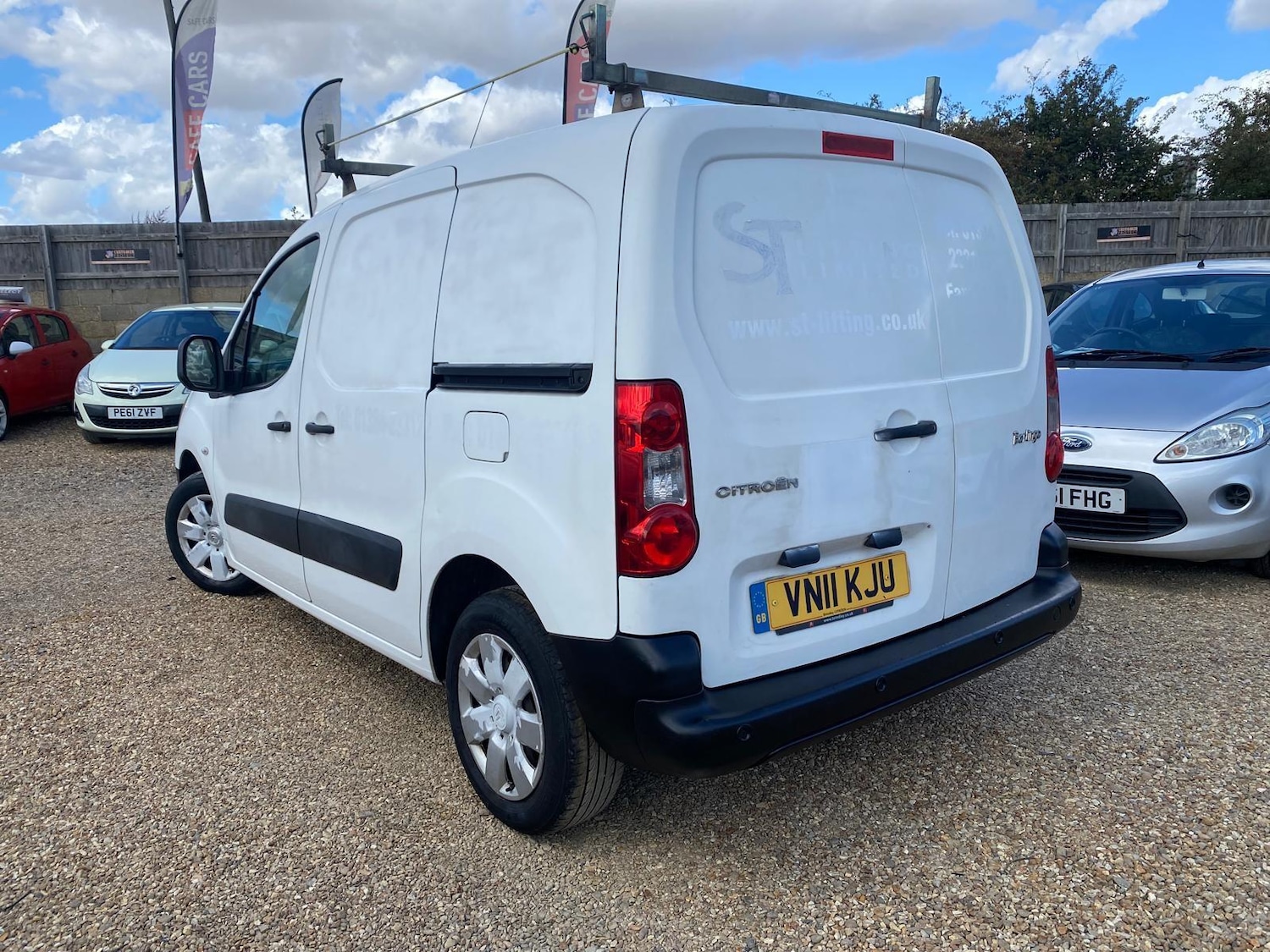 Used Citroen Berlingo 2011 for sale - 76988401: Photo 2