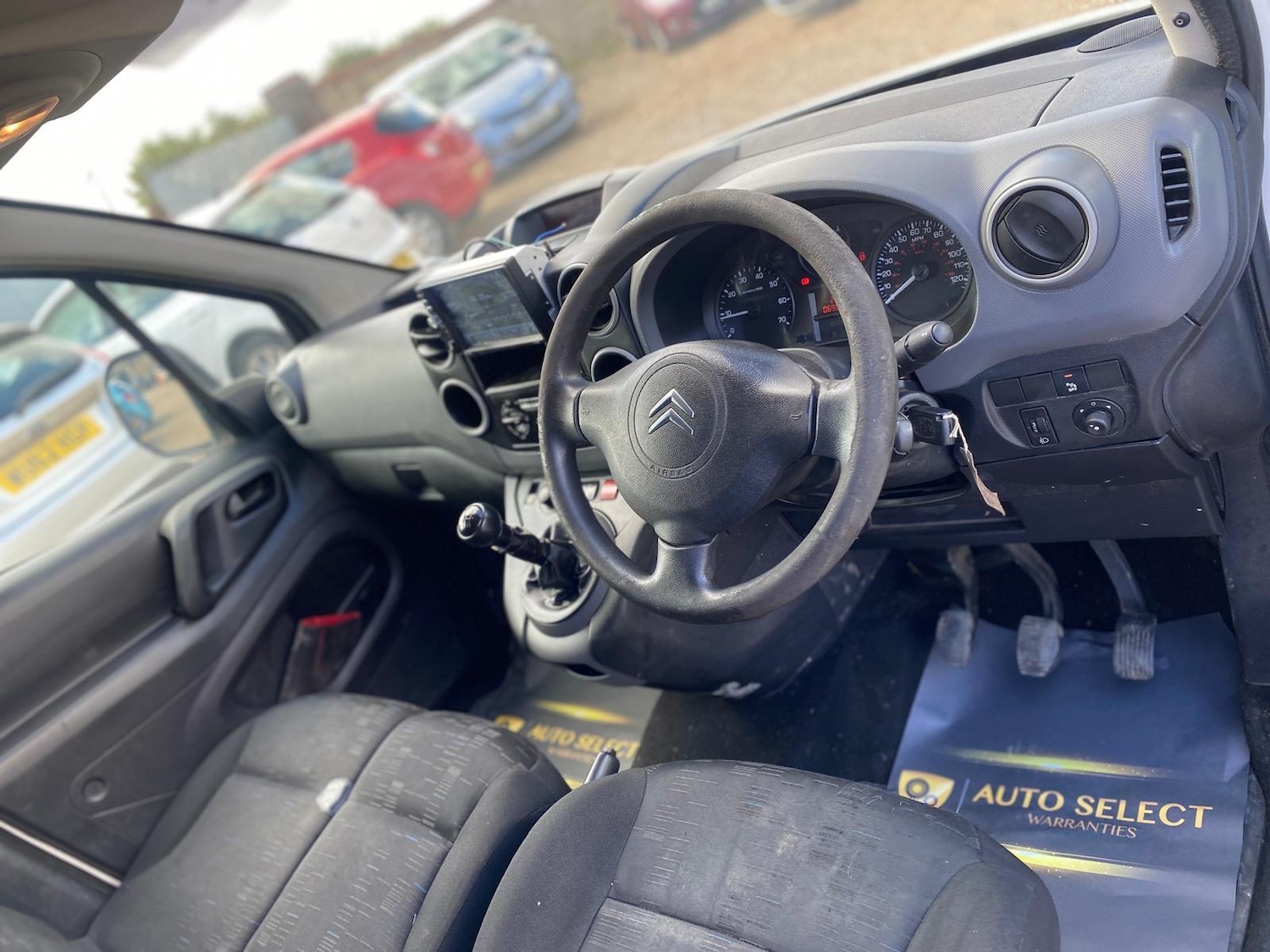 Used Citroen Berlingo 2011 for sale - 76988401: Photo 29