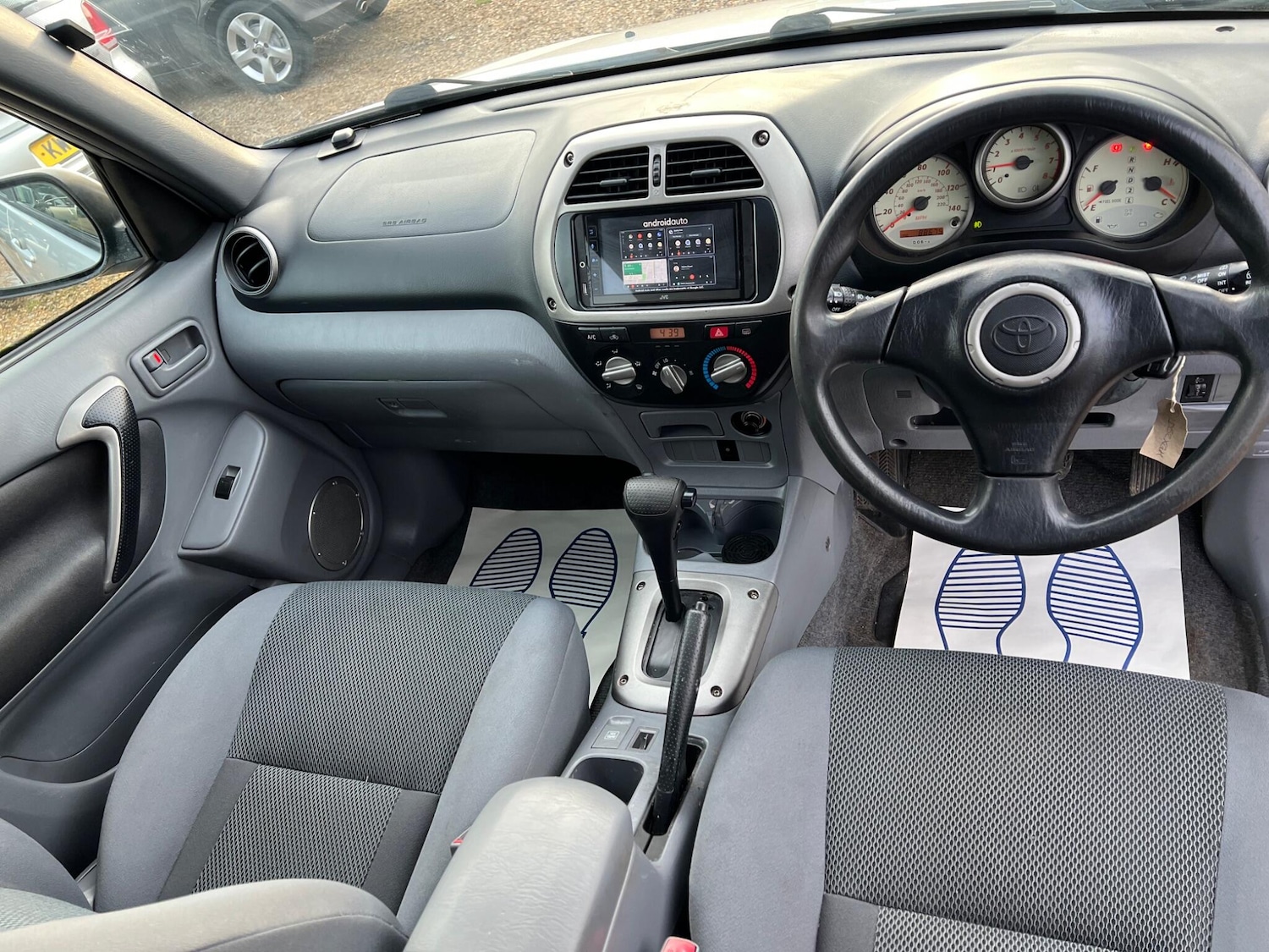 Used Toyota RAV4 2002 for sale - 77565120: Photo 13