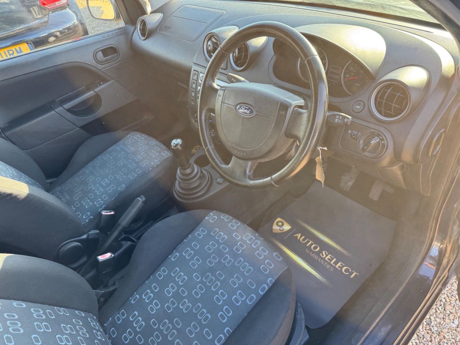 Used Ford Fiesta 2004 for sale - 76988428: Photo 13