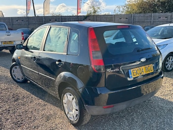 Used Ford Fiesta 2004 for sale - 76988428: Photo