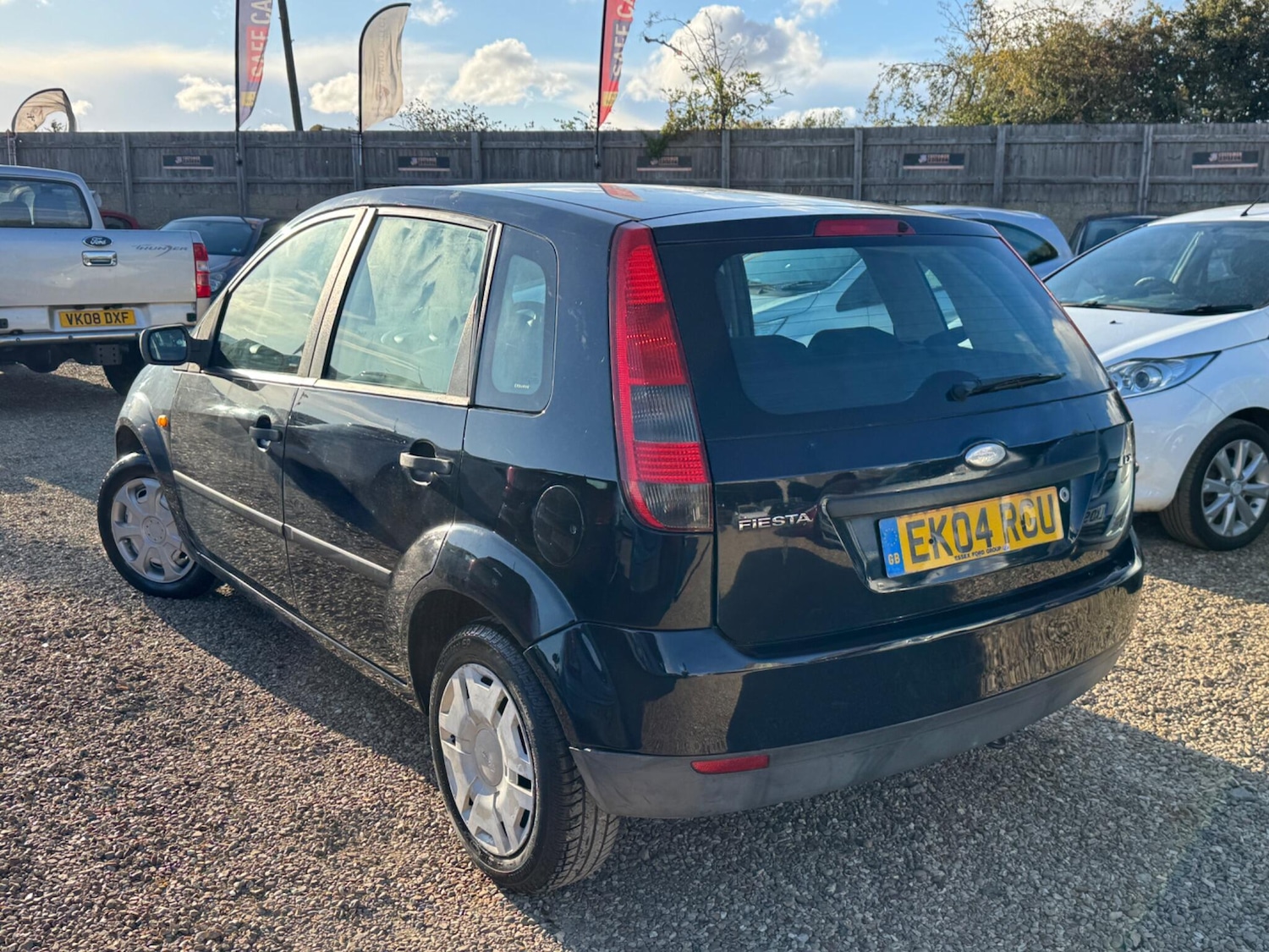 Used Ford Fiesta 2004 for sale - 76988428: Photo 9