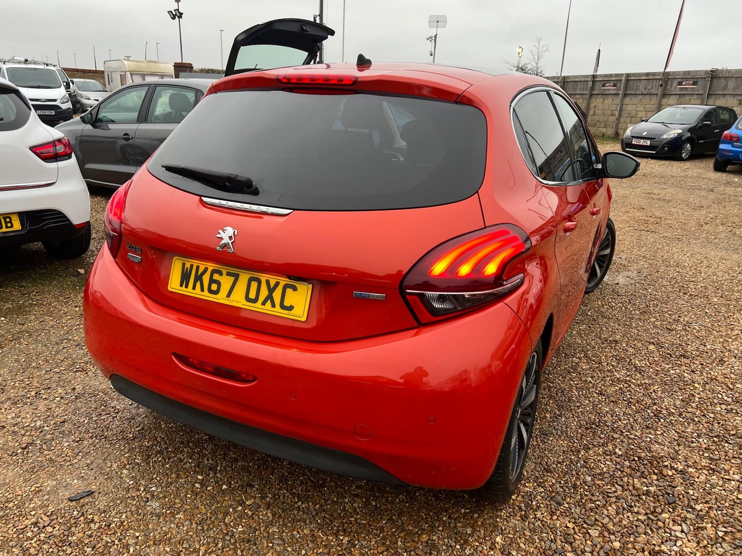 Used Peugeot 208 for sale - 77824861: Photo 10