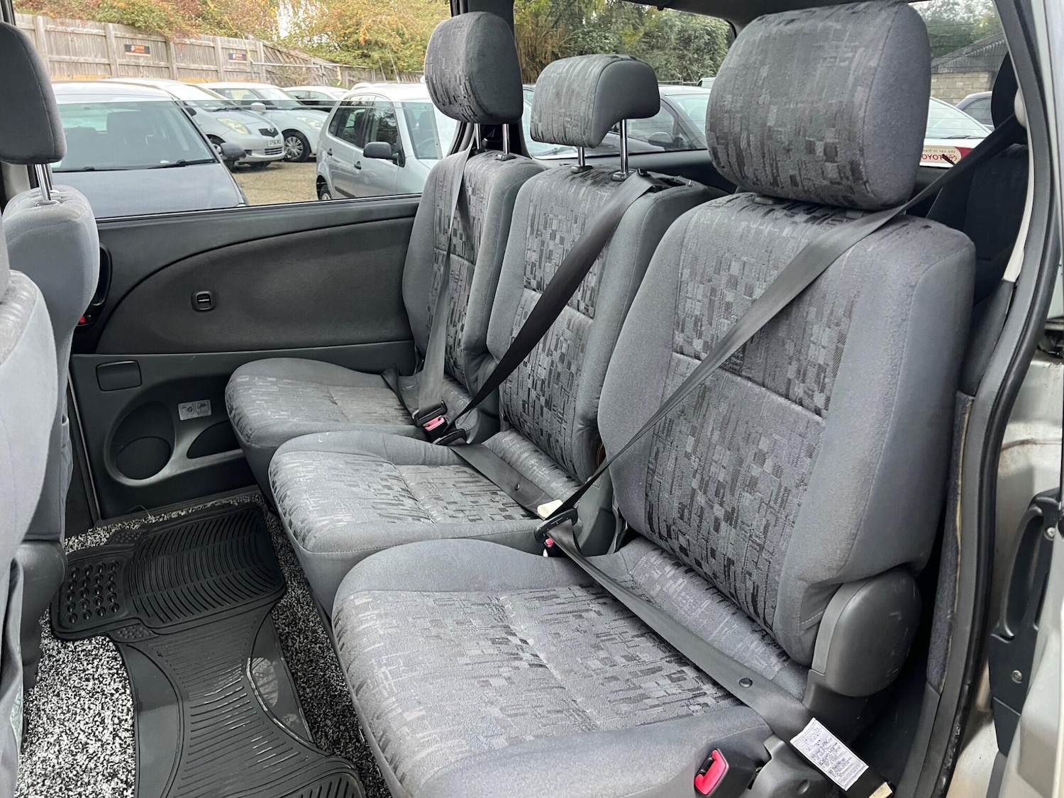 Used Toyota Previa 2004 for sale - 76457366: Photo 20