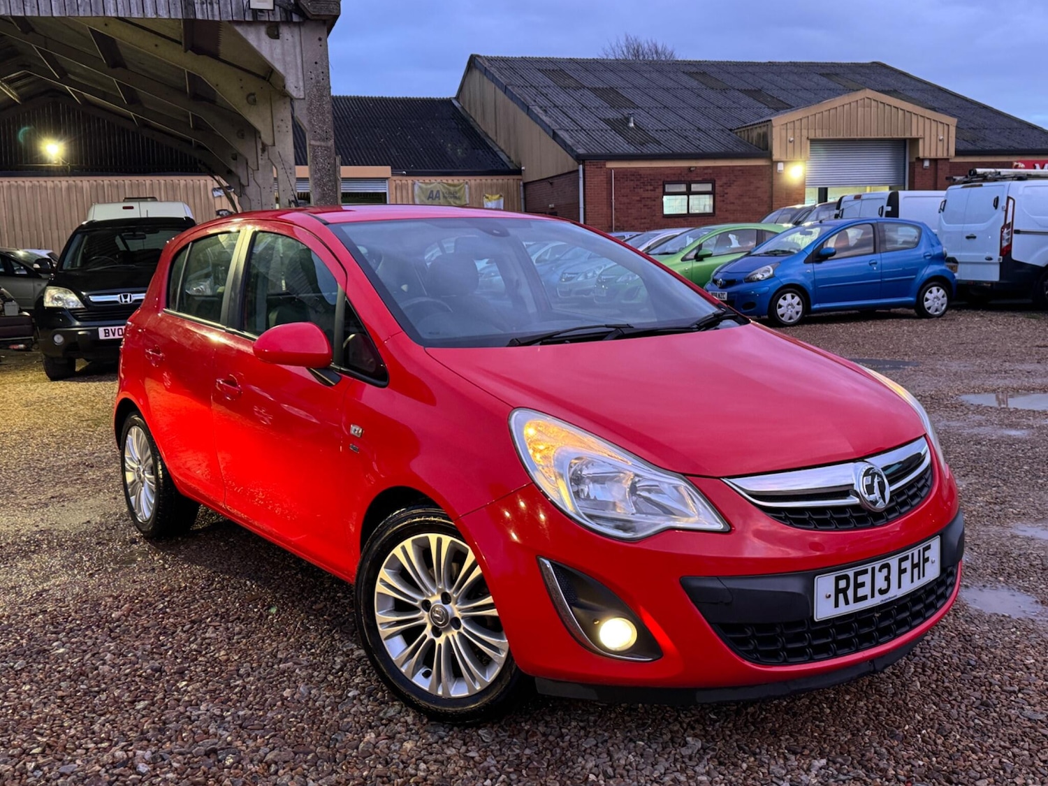 Used Vauxhall Corsa 2013 for sale - 77478855: Photo 2