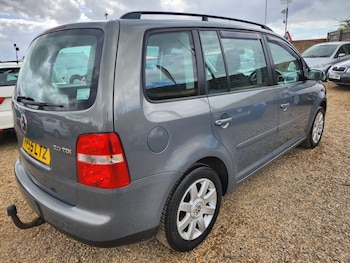 Used Volkswagen Touran 2005 for sale - 78231196: Photo