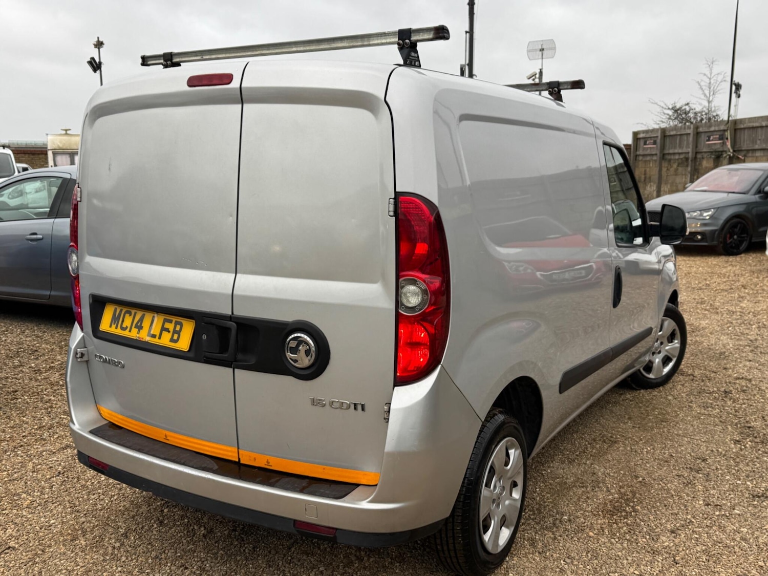Used Vauxhall Combo 2014 for sale - 77925043: Photo 3