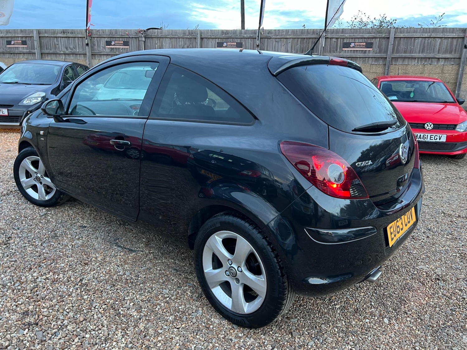 Used Vauxhall Corsa 2013 for sale - 76499135: Photo 2