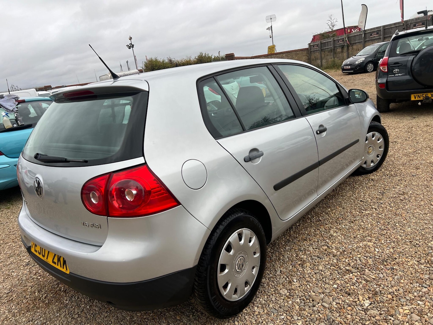 Used Volkswagen Golf 2007 for sale - 76620206: Photo 2