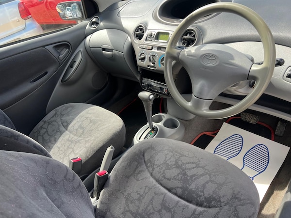 Used Toyota Yaris 2002 for sale - 74585415: Photo 21