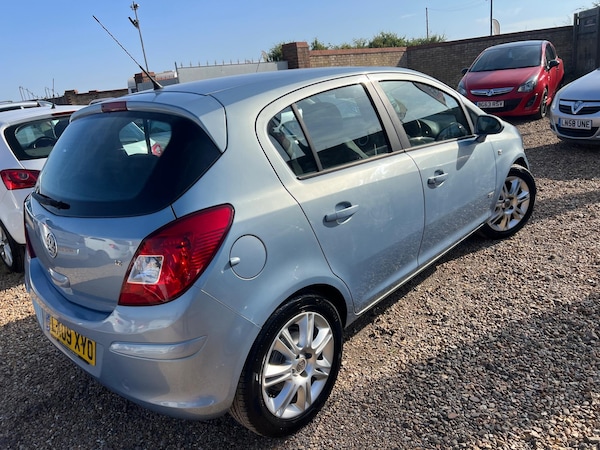 Used Vauxhall Corsa 2009 for sale - 75186581: Photo 4