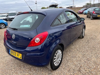 Used Vauxhall Corsa 2009 for sale - 75697296: Photo