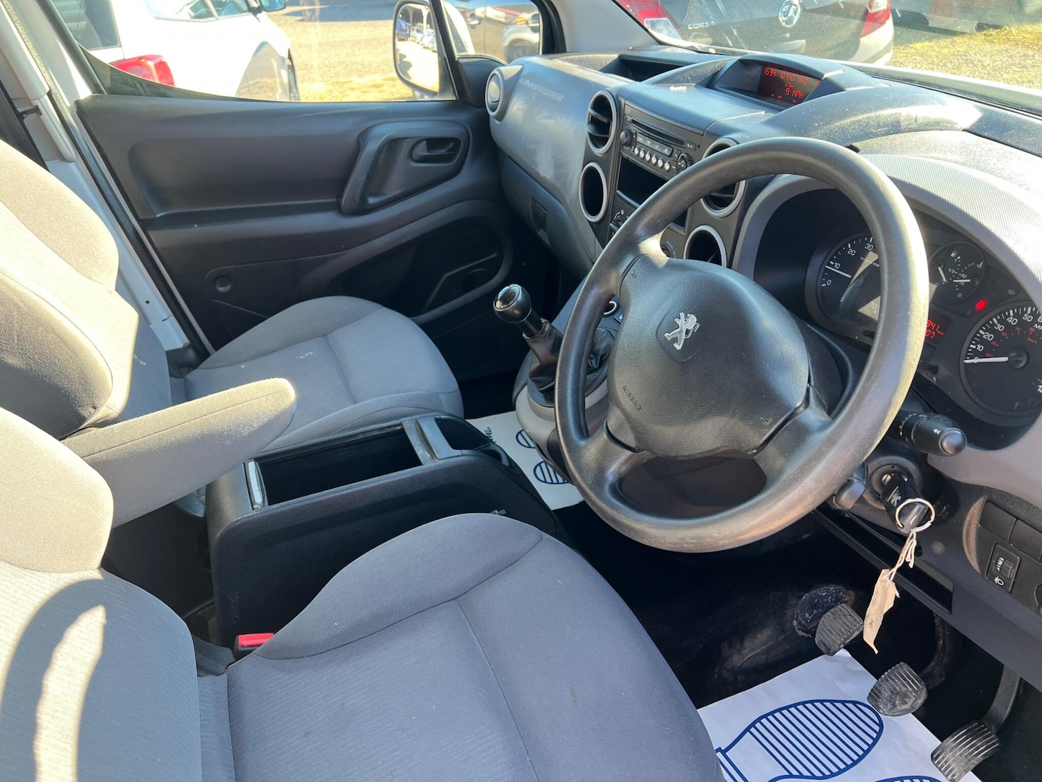 Used Peugeot Partner 2015 for sale - 77993744: Photo 21